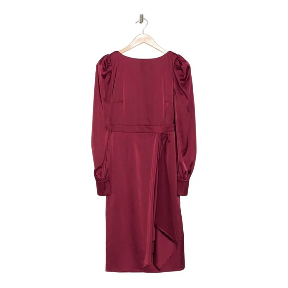 Area Star Ria Satin Open back dress in Deep Red NWOT - Picture 9 of 9